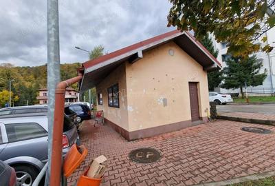 Spațiu comercial, de 60 mp, în Central - 3