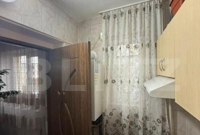 Apartament cu 3 camere nedecomandat, mobilat în Central - 11