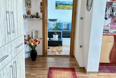 Apartament cu 3 camere decomandat în 1 Decembrie - 1