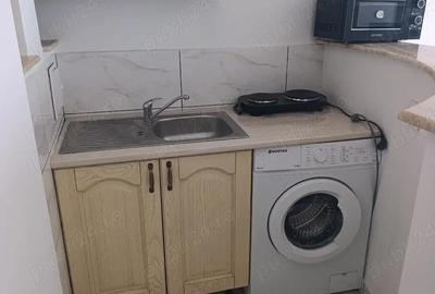 Garsonieră decomandată în Central - 2