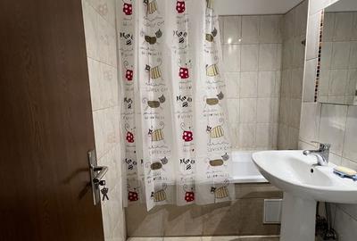 Apartament cu 2 camere semidecomandat, mobilat în 1 Mai - 15