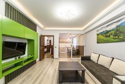 Apartament cu 3 camere decomandat în Tractorul - 10