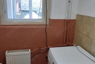 Garsonieră decomandată în Central - 3