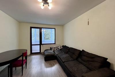 Apartament cu 4 camere in Tractorul - 1