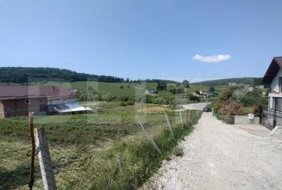 Teren de 1416 mp, în Centura