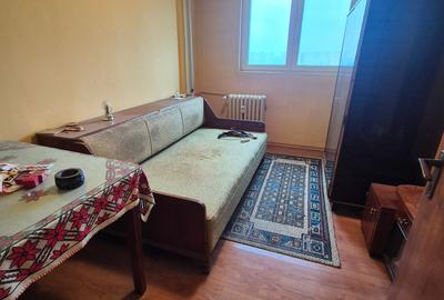Apartament cu 3 camere semidecomandat în 1 Decembrie 1918 - 10