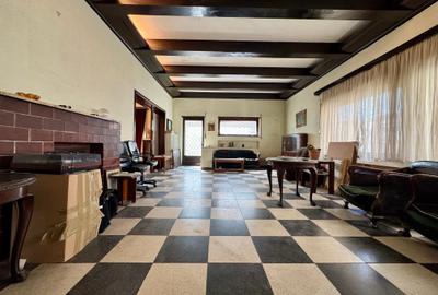 Casă individuală cu 7 camere cu Canalizare în Capitale - 7