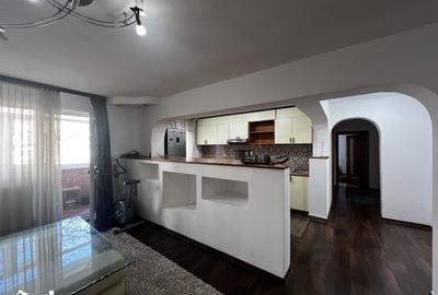 Apartament cu 3 camere în Central - 3