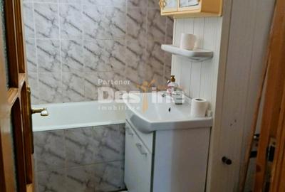 Apartament cu 3 camere decomandat în Central - 7
