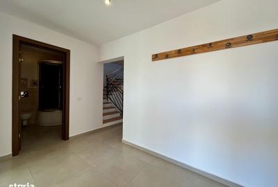 Casă cu 4 camere în Santăul Mic - 12