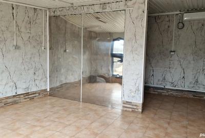 Inchiriez modul 1 locatie stradala cu vad deosebit - 6