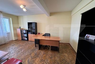Spatiu de birou, 2 camere, etaj 3, zona Patria - 1