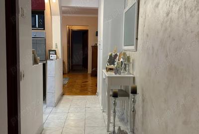 Apartament 3 camere de vanzare Apartament 3 camere de vanzare - 2