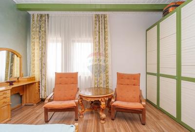 Casa / Vila cu 10 camere, de vanzare. Todireni, Botosani. - 31