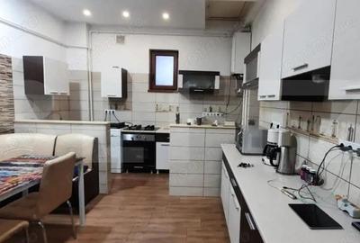 Casă cu 3 camere cu Teren 1300 Mp în Titulescu - 4