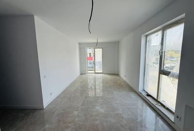 Apartament cu 3 camere semidecomandat în Florești - 3