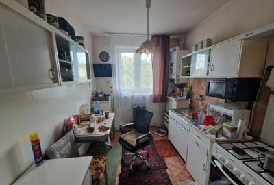 Apartament 3 camere zona lini?tita, aproape de Faculta - 9