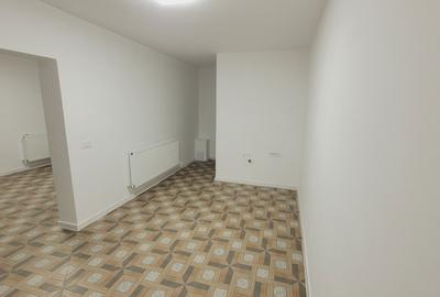 Spațiu comercial, de 37 mp, în Central - 4