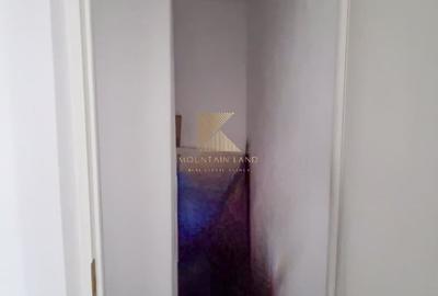 Apartament de 2 camere, semidecomandat, etaj 6/10, mobilat, Victoriei4 - 15
