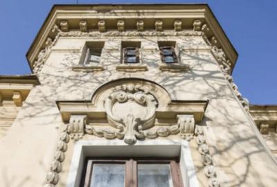 Casă cu 4 camere cu Teren 707 Mp în P-ța Romană - 2