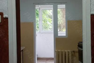 PARTICULAR Apartament 3 camere de vanzare, Titan - Auchan, zona lini?tita - 4