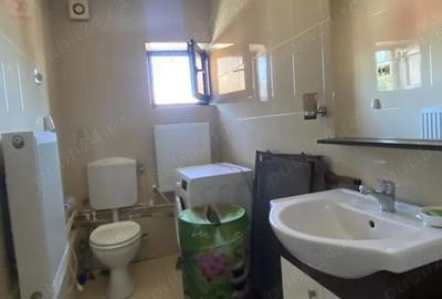 Casă cu 6 camere cu Teren 231 Mp în Central - 9