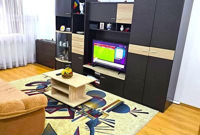 Apartament 3 camere in Tecuci ,suprafata 77 m ..decomandat..etaj 1 - 2