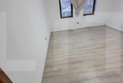 Casă cu 4 camere cu Teren 1475 Mp în Cărpiniș - 11