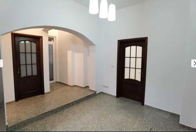 Cotroceni apartament de 3 camere  in VILA PARTER + curte 100mp renovata in 2014 - 3