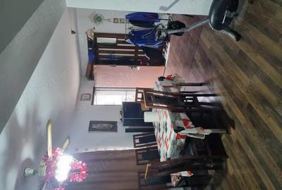 Casa Moderna: Poten?ial de Mansardare ?i Teren Generos pentru Gradina! - 1