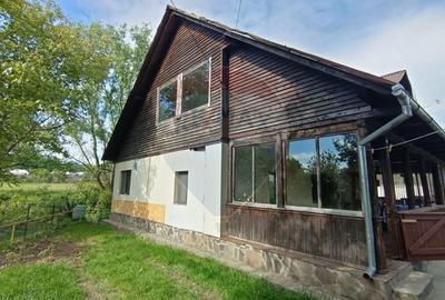 Casa de vanzare in stil vechi cu 3 camere si 3 arii in Cop. Manastur