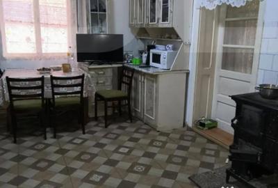 Casă cu 2 camere cu Teren 1628 Mp în Central - 11