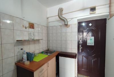 Garsonieră semidecomandată, mobilată în Berceni - 9