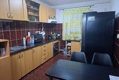 Apartament cu 4 camere decomandat în Bogdan Vodă - 4