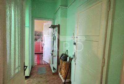 Va^nd apartament cu o camera in zona semicentrala a orasului - 8