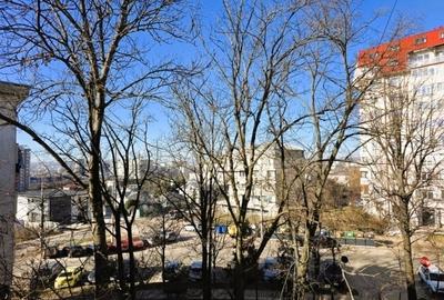 Apartament cu 3 camere decomandat în Tătărași - 11