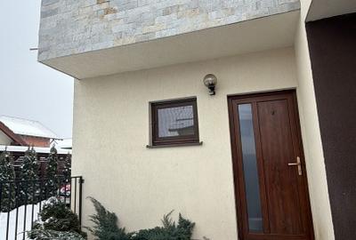 Duplex cu 4 camere cu Teren 350 Mp în Tărlungeni - 10