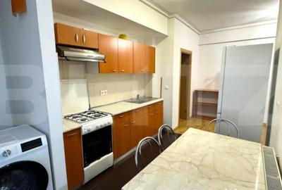 Apartament cu 3 camere decomandat în Independenței - 7