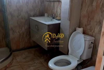 Apartament cu 3 camere decomandat în Galata