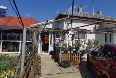 Casa tip parter in zona Clondiru de Sus, com. Pietroasele