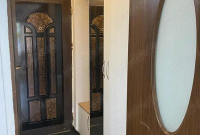 Garsoniera , mobilata si utilata, etaj 3 - 7