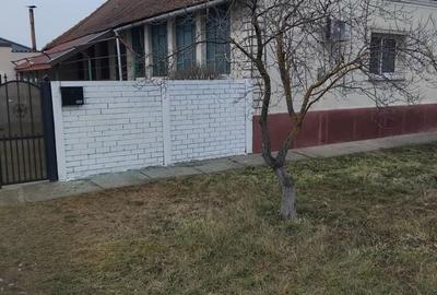 Casă cu 4 camere în Central - 5