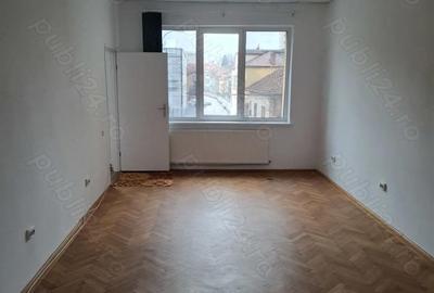 Apartament cu 2 camere semidecomandat în Central - 6