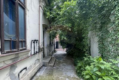 Teren si constructie de renovat I zona Unirii - Popa Soare - 1