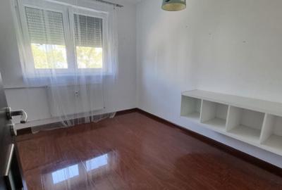 Apartament 4 camere decomandat Titan - 4