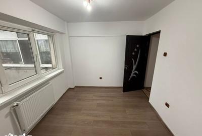 Apartament cu 3 camere decomandat în Obor - 8