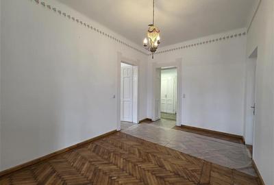 Apartament cu 4 camere decomandat în Centrul Istoric - 16