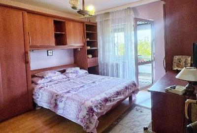 Apartament str Pridvorului  la parcul Lumea Copiilor, vedere integral la parc - 7