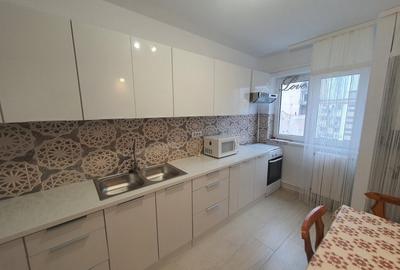 Apartament cu 2 camere semidecomandat, mobilat în Ultracentral