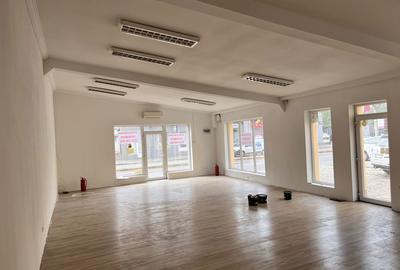 Spațiu comercial, de 89 mp, în Decebal - 5